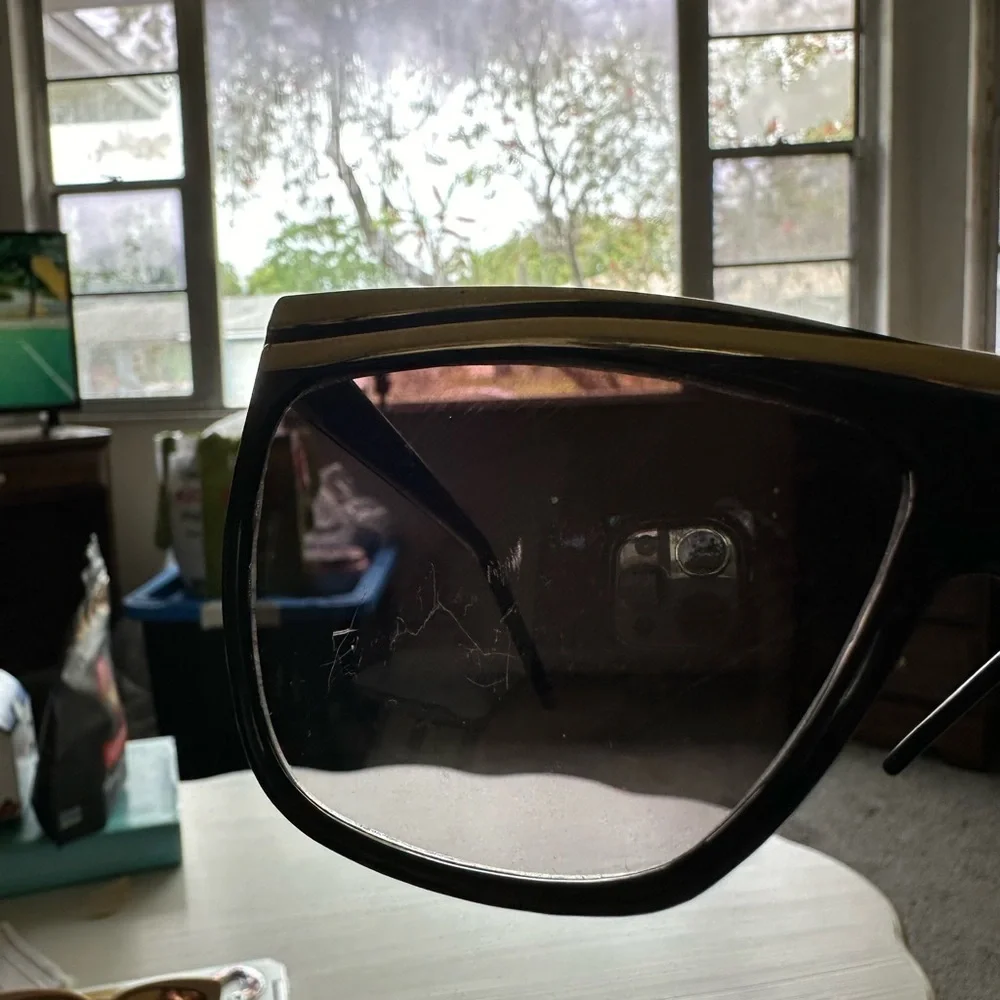 Lot of 5 Sunglasses🕶️😎